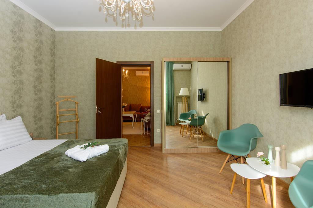 Dat Exx Apartments On Marjanishvili 트빌리시 외부 사진