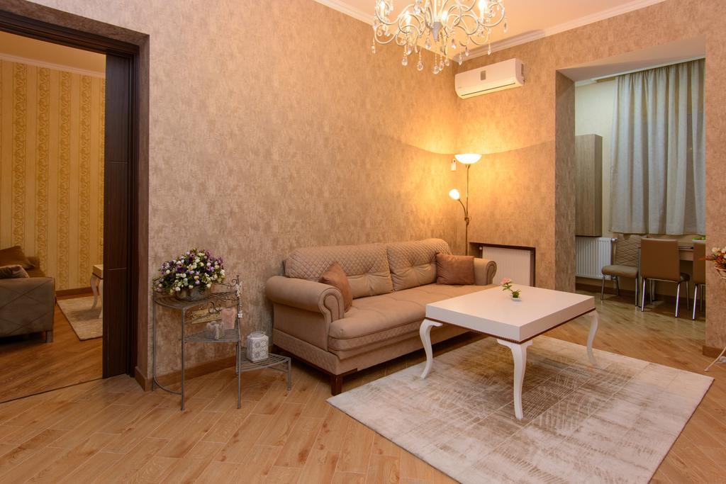 Dat Exx Apartments On Marjanishvili 트빌리시 외부 사진